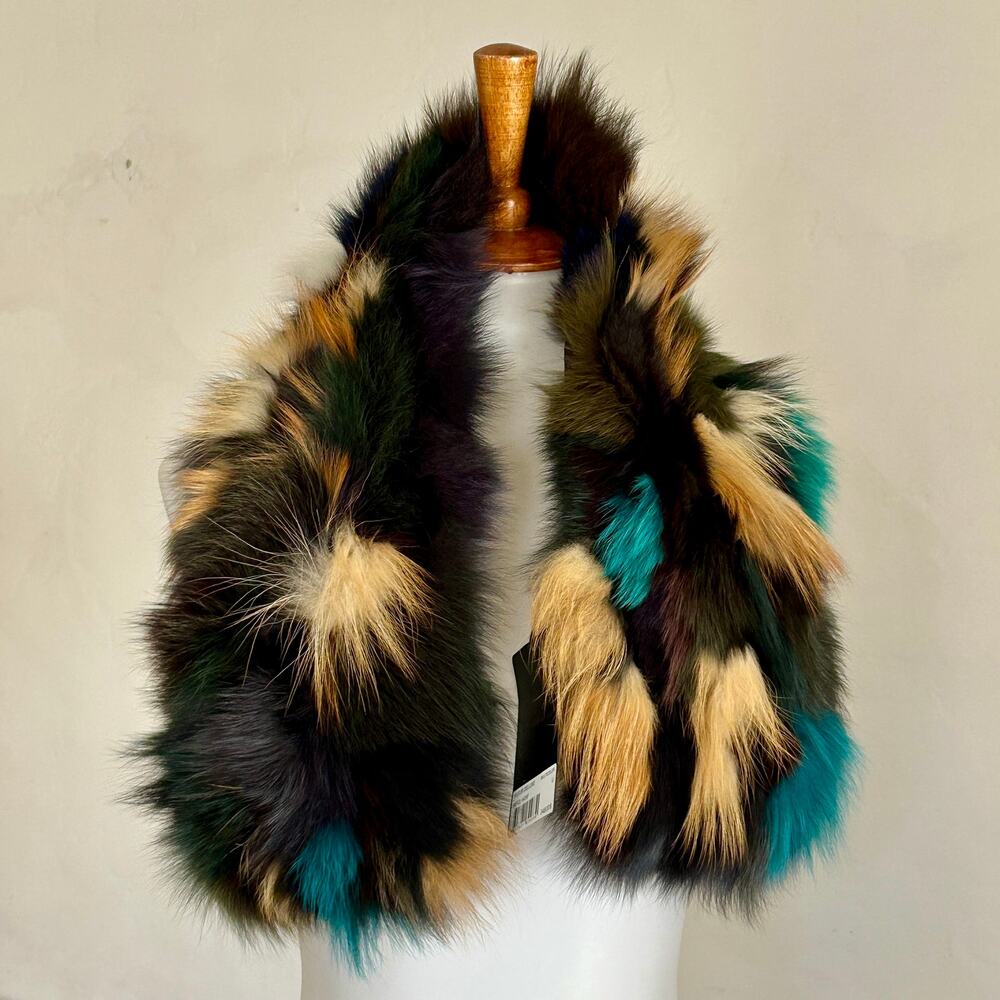 NWT Zadig & Voltaire Deluxe Multicolor Real Fox Fur Fleur Deluxe Wrap Stole